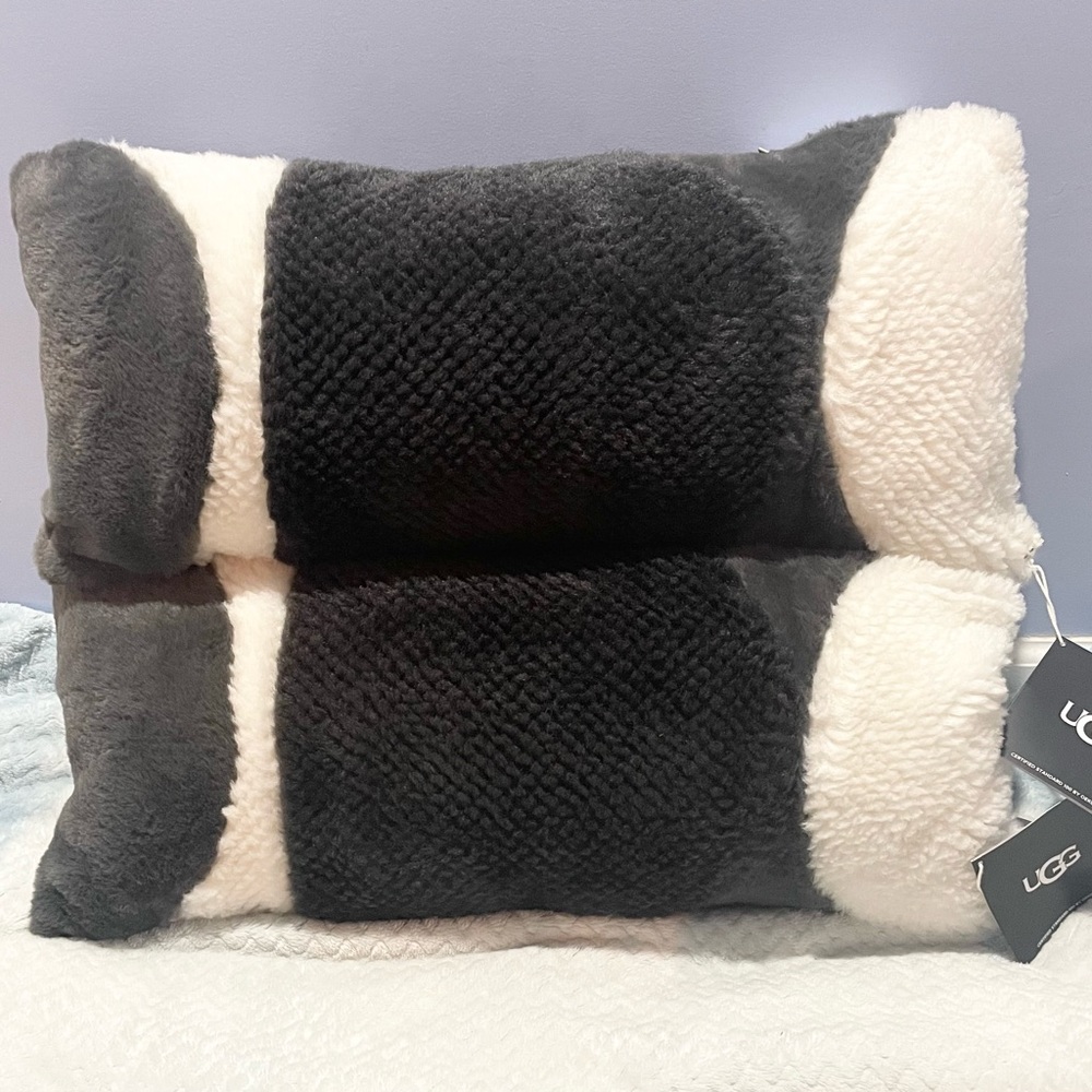 UGG Manteo Oblong Faux Fur Pillow